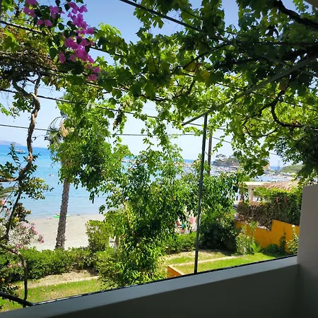 Aggelika Apartment *